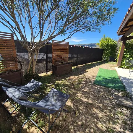 Petite Maison Terrasse Privee St Martin D'ardeche * Saint-Martin-dʼArdèche